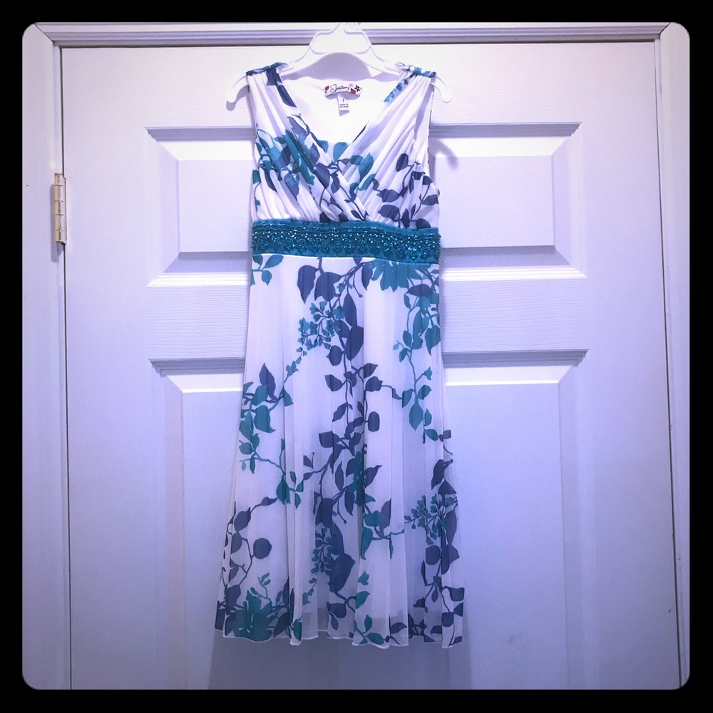 Girls dress